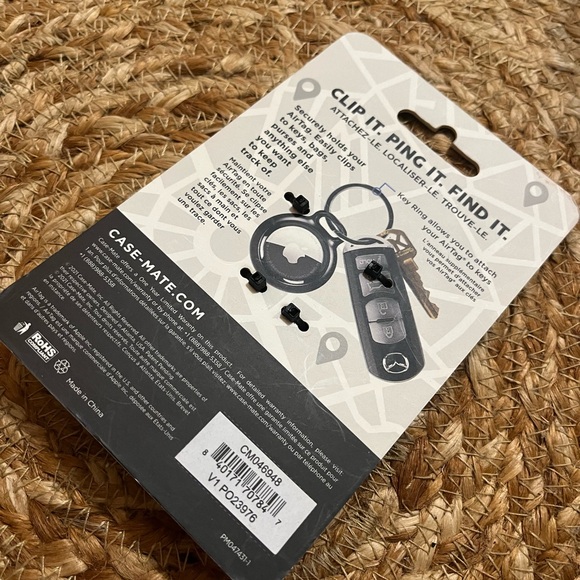 Key ring air tag brand new in package - Picture 2 of 2